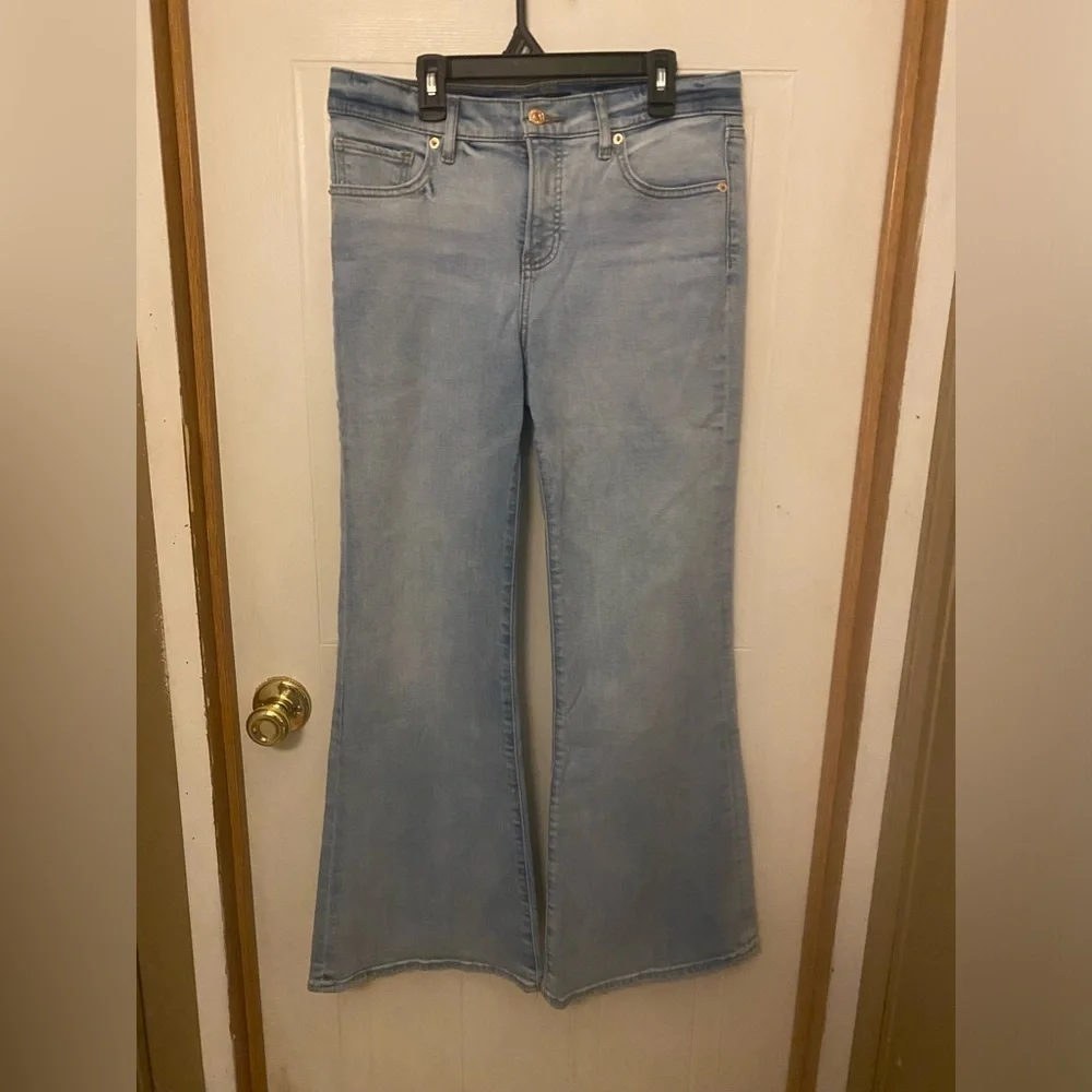 Express Wide Leg 70’s Flare Jeans 8 Short